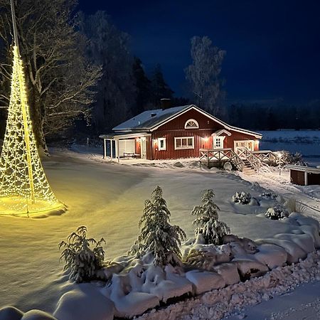 Villa Persas Kristinehamn Luaran gambar