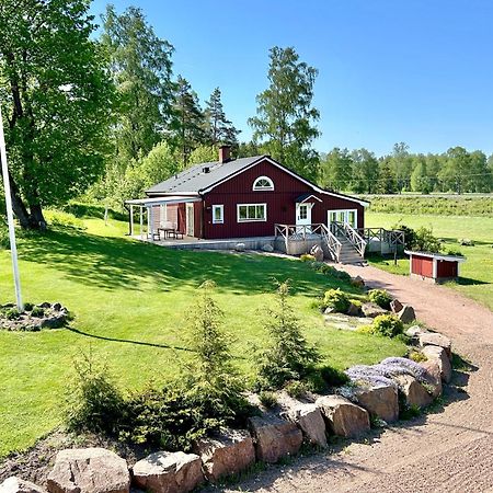 Villa Persas Kristinehamn Luaran gambar