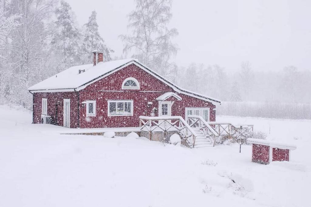 Villa Persas Kristinehamn Luaran gambar